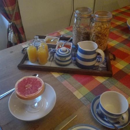 L'Esquilon Chambre D'Hote Bed and Breakfast Thiat Esterno foto
